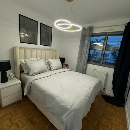 Excellent Apartment For Familly Clichy Exteriér fotografie